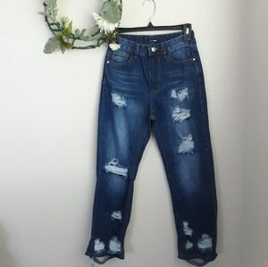 Fashion Nova  Destroyed Distressed Crop Je…